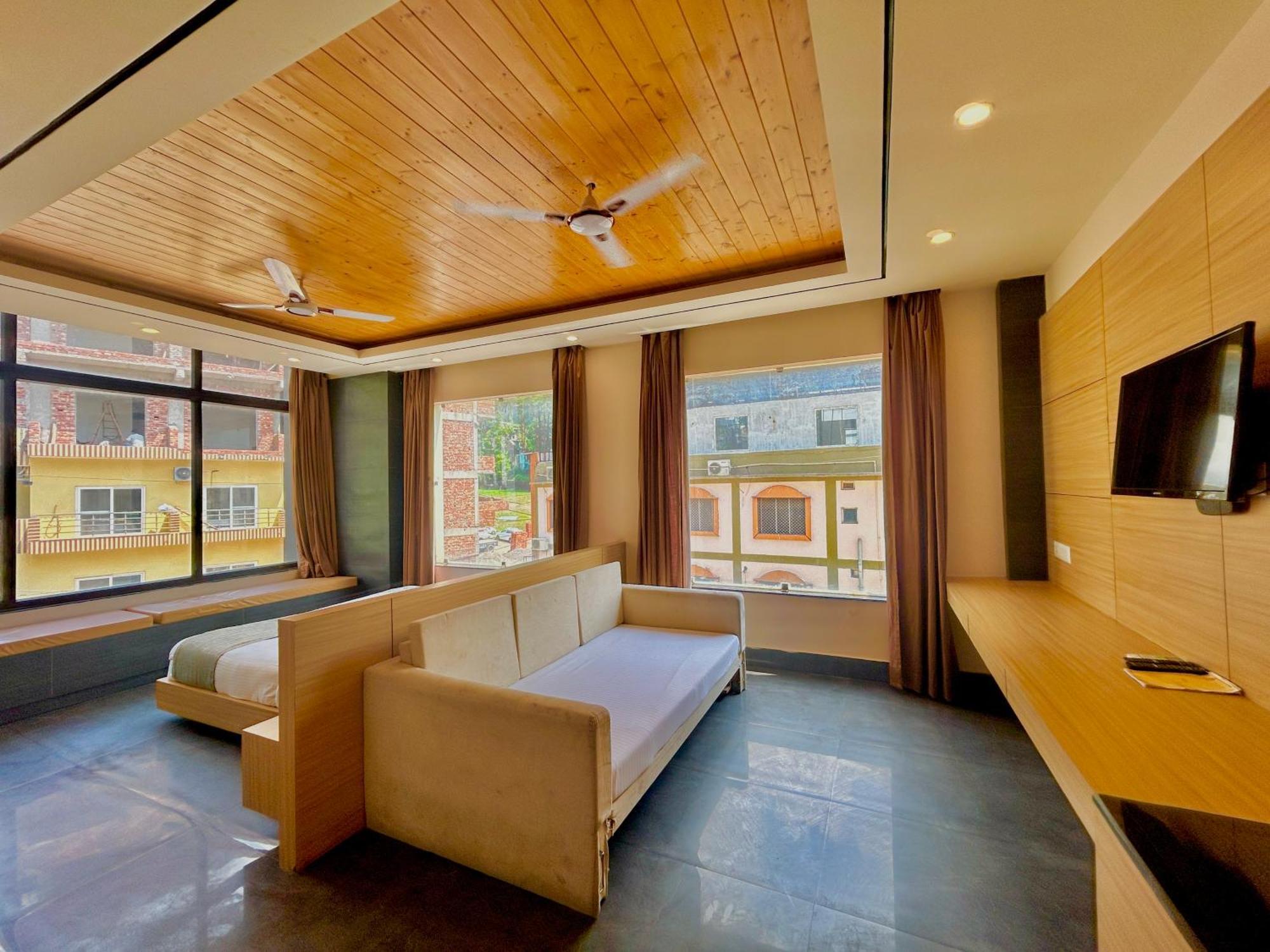 Hotel Aqua Vibes Rishīkesh Zewnętrze zdjęcie